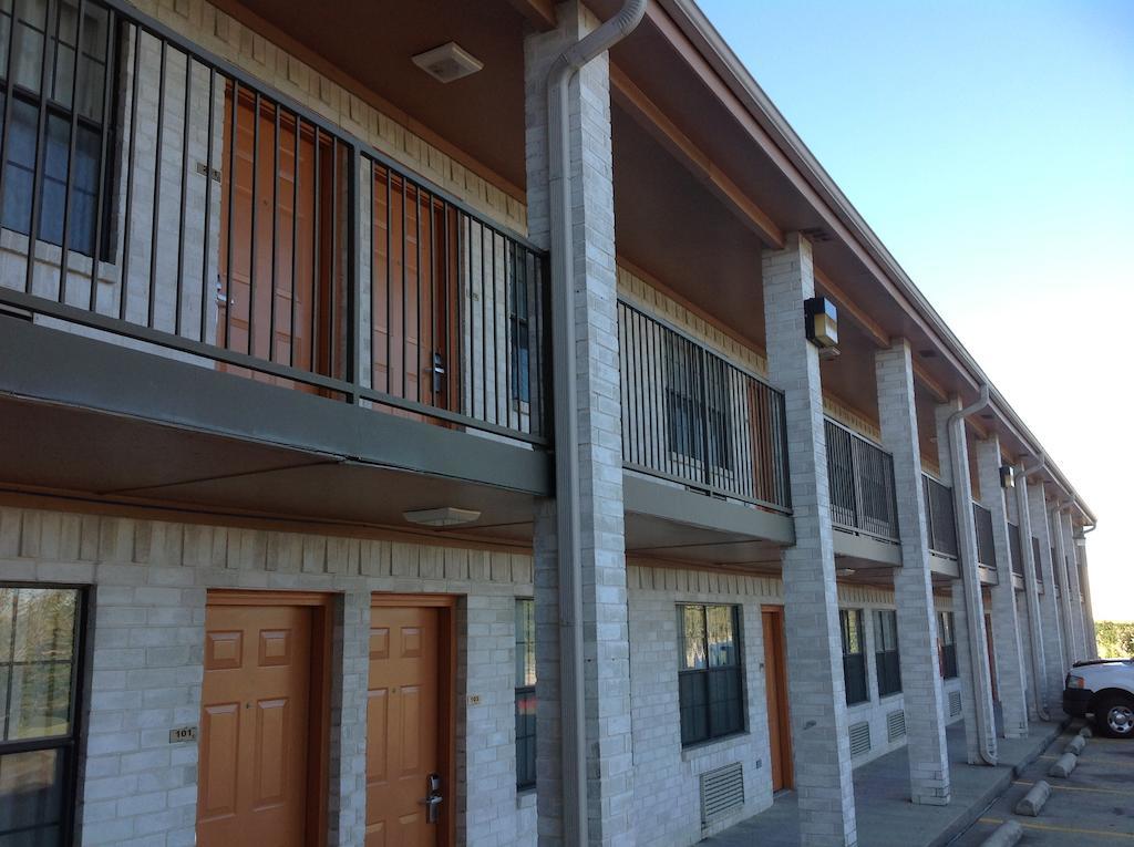 Heritage Inn Grand Prairie Exterior photo